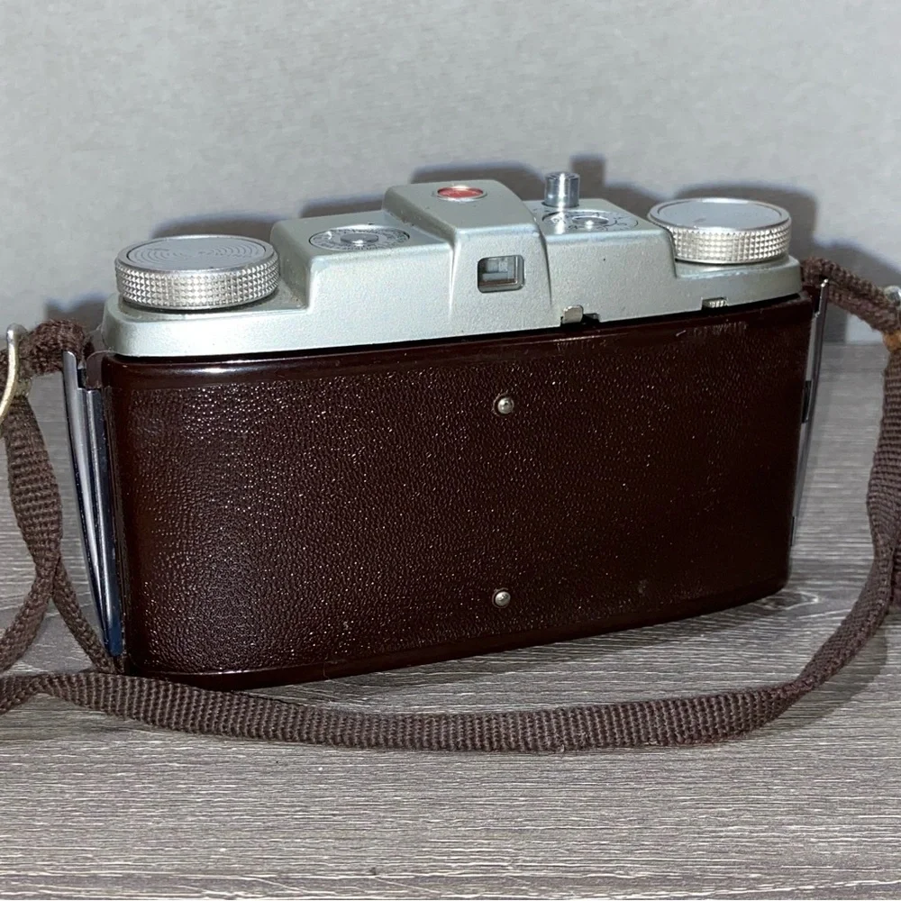 VINTAGE KODAK Pony 135 Model C Camera & Leather Case